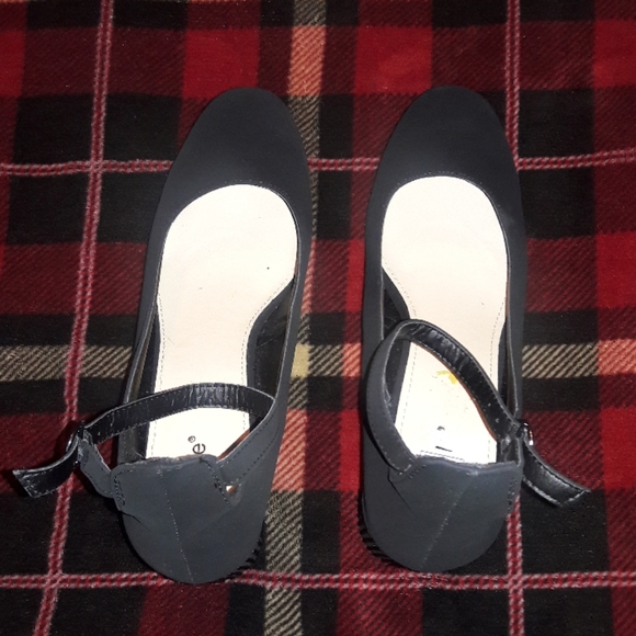 NWOT Nicole Heels - Picture 3 of 4